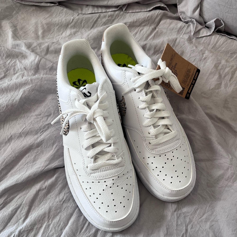 ✨LIKE NEW✨NIKE Court Vision Lo NN WHITE/HEMP-BLACK-SUMMIT